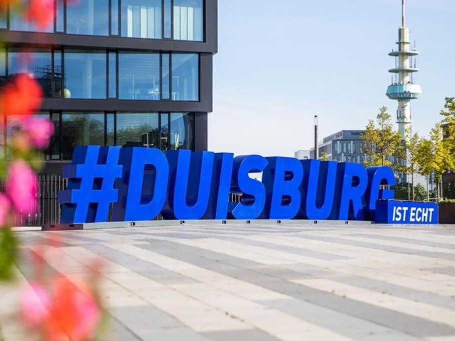 - Nice New York Apartment In The Heart Of Duisburg - Betten & Sofa - 5 Mins Central Station Hbf - Big Tv & Wifi - Dış mekan fotoğraf